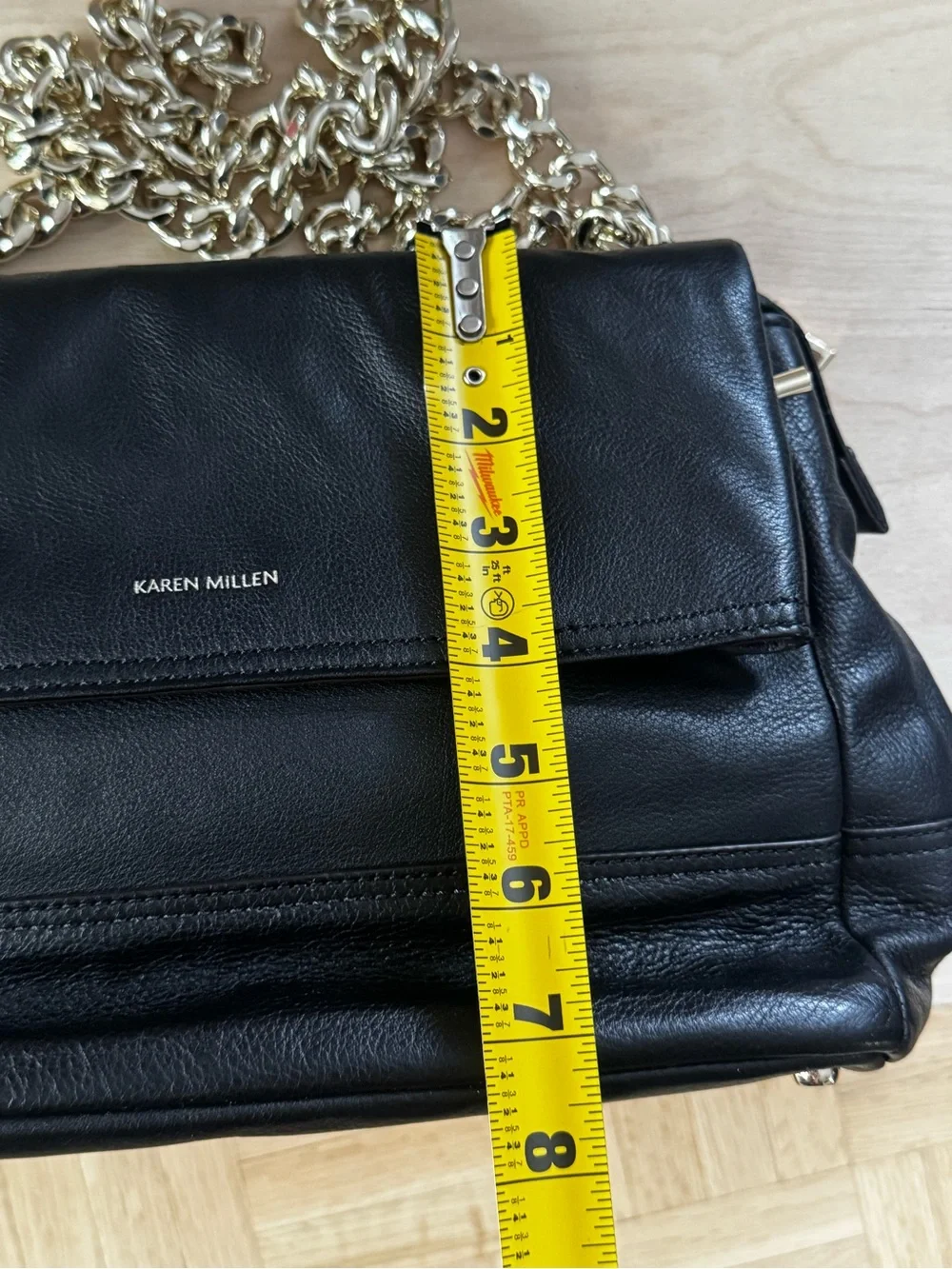 Karen Millen Black Leather Shoulder Bag with Gold Chain Straps and Dust Bag - Picture 10 of 11
